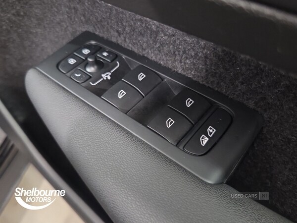 Used Volvo XC40 2024 for sale - 77098525: Photo 44