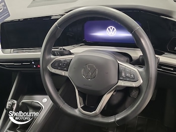 Used Volkswagen Golf 2023 for sale - 76260674: Photo