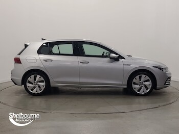 Used Volkswagen Golf 2021 for sale - 75610126: Photo