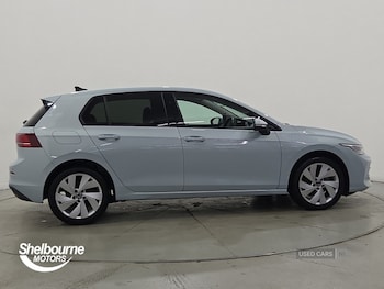 Used Volkswagen Golf 2024 for sale - 77840266: Photo