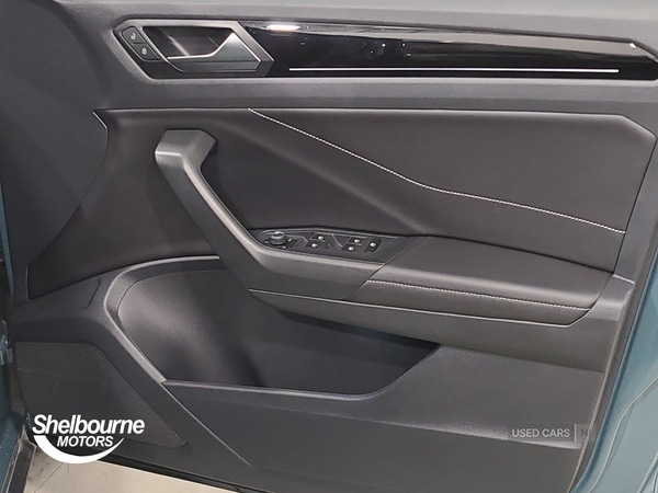 Used Volkswagen T-Roc 2023 for sale - 76825327: Photo 7