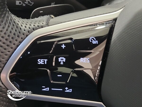 Used Volkswagen T-Roc 2023 for sale - 76825327: Photo 9