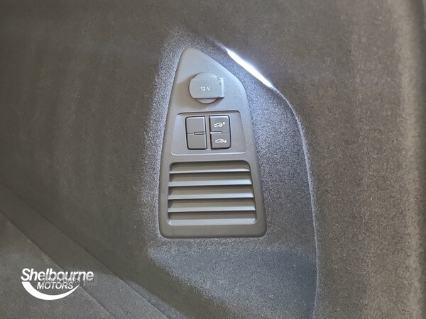 Used Volkswagen Touareg 2023 for sale - 76522627: Photo 34