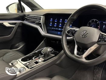 Used Volkswagen Touareg 2023 for sale - 76522627: Photo