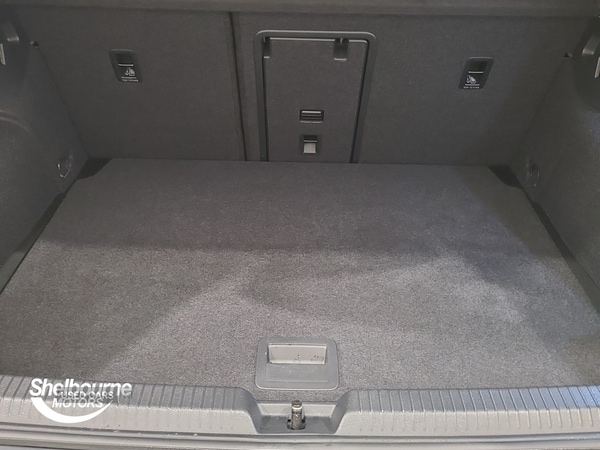 Used Volkswagen Golf 2022 for sale - 76702670: Photo 22