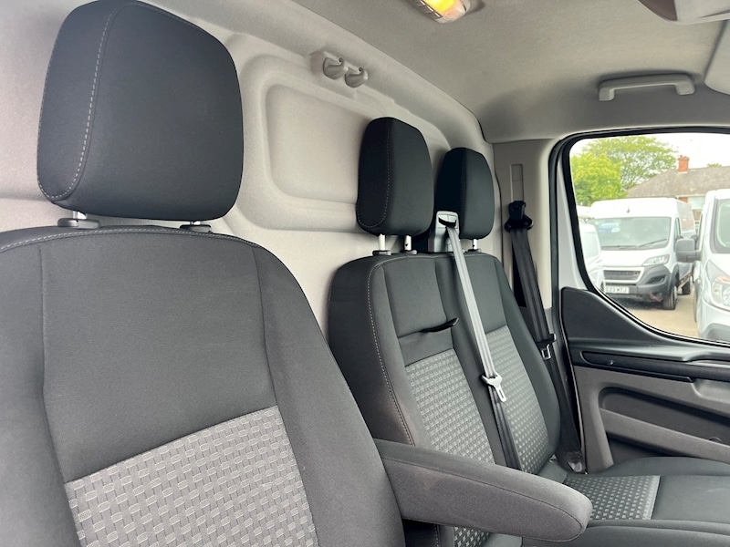 Used Jaguar E-Type 1968 for sale - 76403230: Photo 17