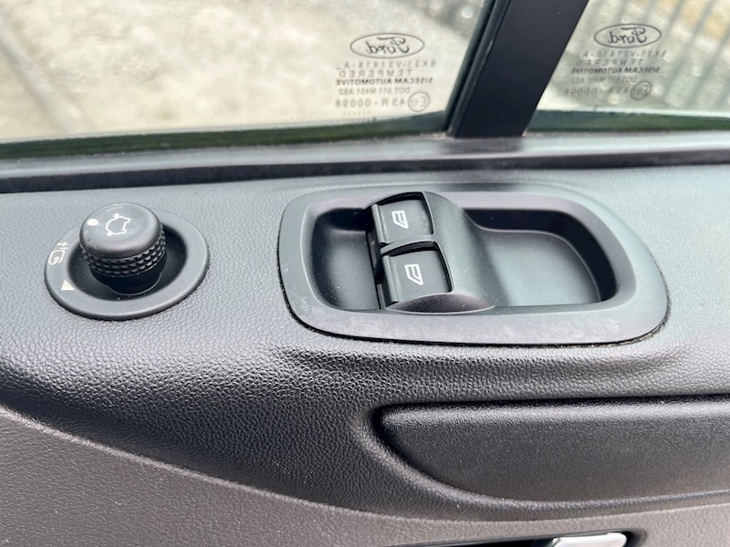 Used Jaguar E-Type 1968 for sale - 76403230: Photo 25