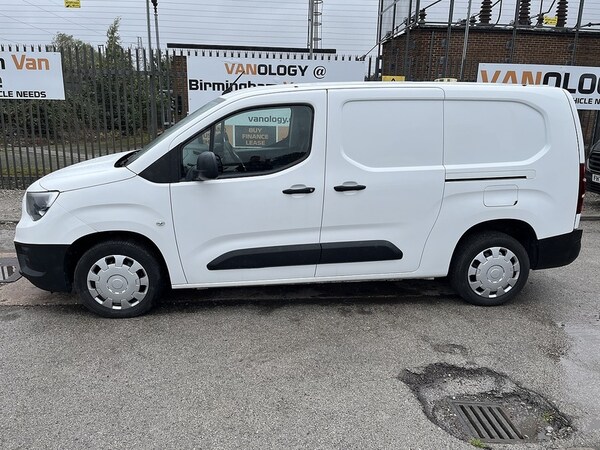 Used Vauxhall Combo 2022 for sale - 76163702: Photo 2