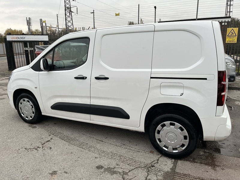 Used Vauxhall Combo 2020 for sale - 76163690: Photo 2