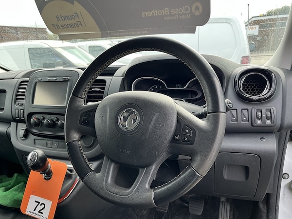 Used Vauxhall Vivaro 2018 for sale - 76206704: Photo 3
