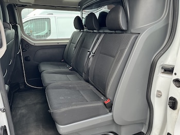 Used Vauxhall Vivaro 2018 for sale - 76206704: Photo 4