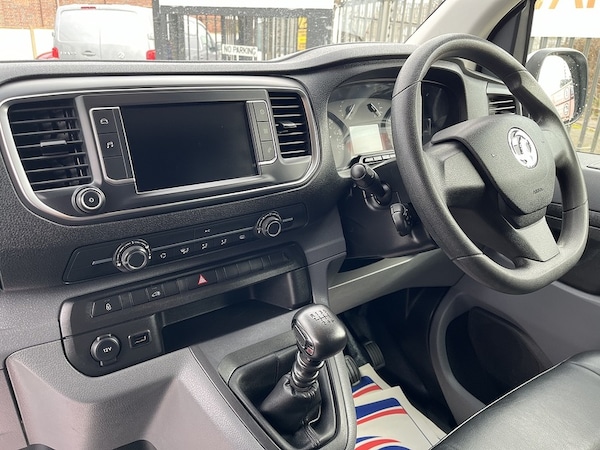 Used Vauxhall Vivaro for sale - 76163695: Photo 11