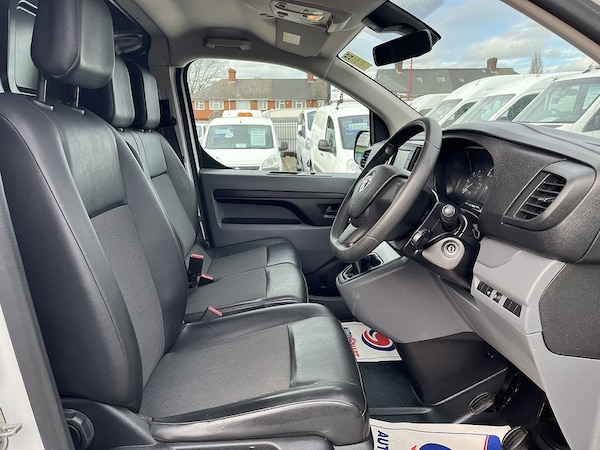 Used Vauxhall Vivaro for sale - 76163695: Photo 14