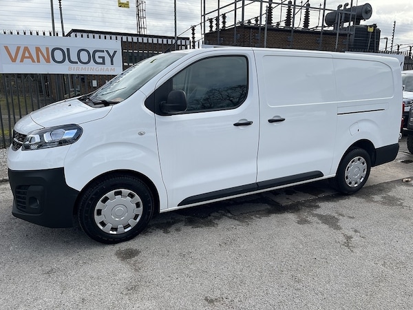 Used Vauxhall Vivaro for sale - 76163695: Photo 1