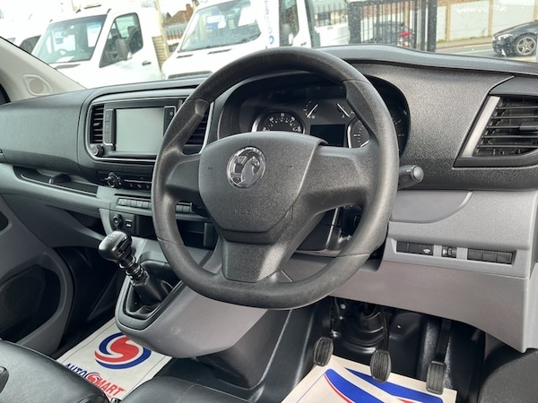 Used Vauxhall Vivaro 2022 for sale - 76163691: Photo 13