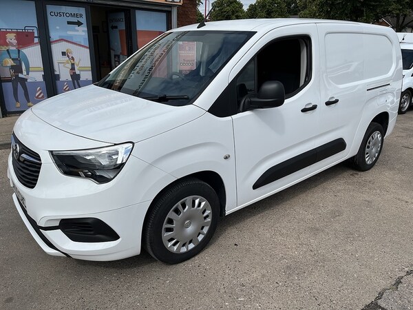 Used Vauxhall Combo 2020 for sale - 76163661: Photo 1