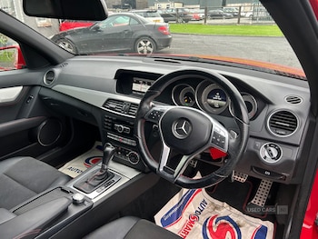 Used Mercedes-Benz C Class 2014 for sale - 76248232: Photo 4