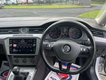 Used Volkswagen Passat 2017 for sale - 74909927: Photo