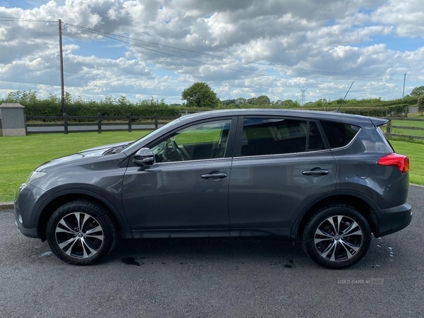 Used Toyota RAV4 2015 for sale - 71248445: Photo 3