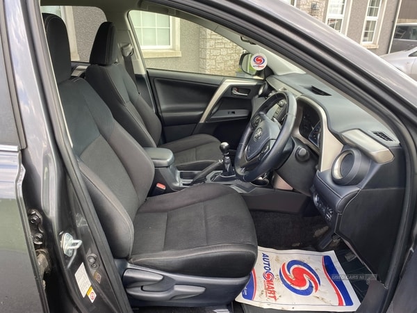 Used Toyota RAV4 2015 for sale - 71248445: Photo 9