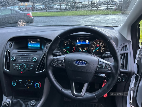 Used Ford Focus 2015 for sale - 77238893: Photo 4
