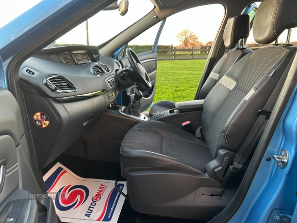 Used Renault Scenic 2015 for sale - 75682444: Photo 14