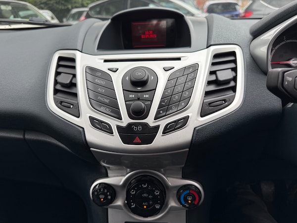 Used Ford Fiesta 2011 for sale - 75772667: Photo 14