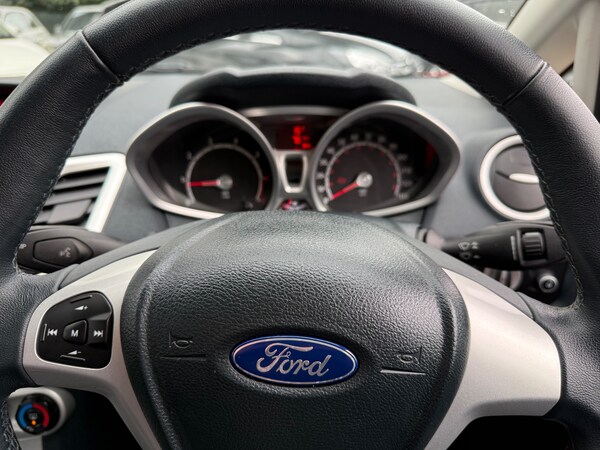 Used Ford Fiesta 2011 for sale - 75772667: Photo 16