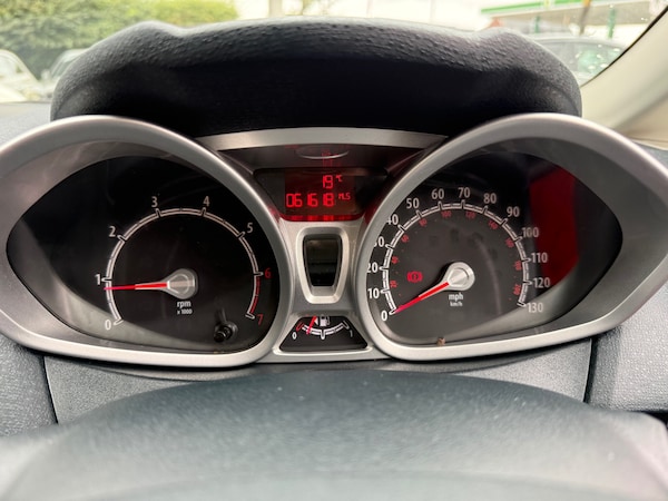 Used Ford Fiesta 2011 for sale - 75772667: Photo 17