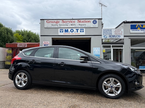 Used Ford Focus 2011 for sale - 75273018: Photo 1