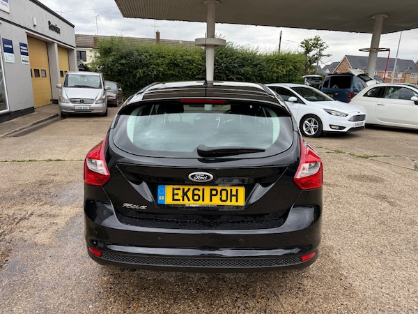 Used Ford Focus 2011 for sale - 75273018: Photo 7