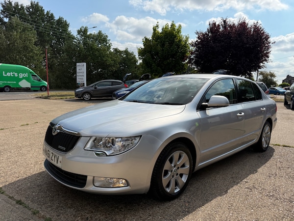 Used Skoda Superb 2011 for sale - 75238754: Photo 4
