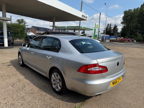 Used Skoda Superb 2011 for sale - 75238754: Photo 6