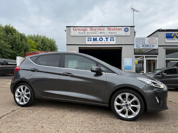 Used Ford Fiesta 2017 for sale - 75332215: Photo 1