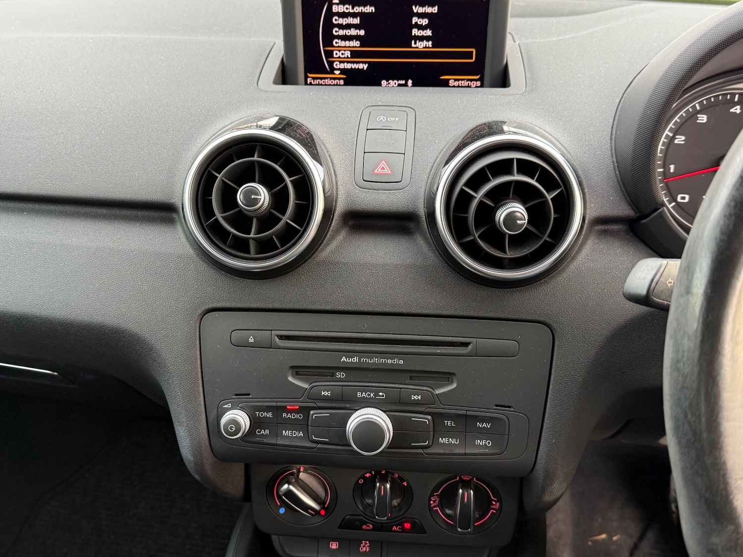 Used Audi A1 2012 for sale - 76982937: Photo 8