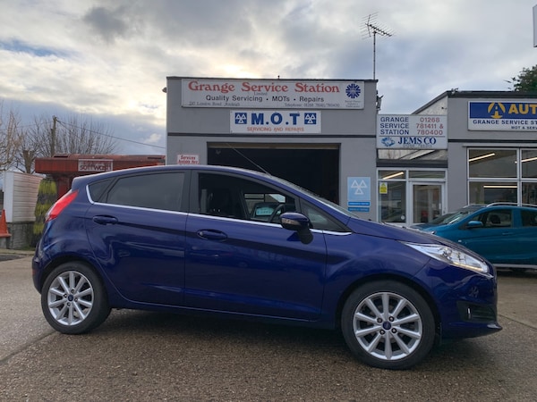 Used Ford Fiesta 2016 for sale - 73030637: Photo 1