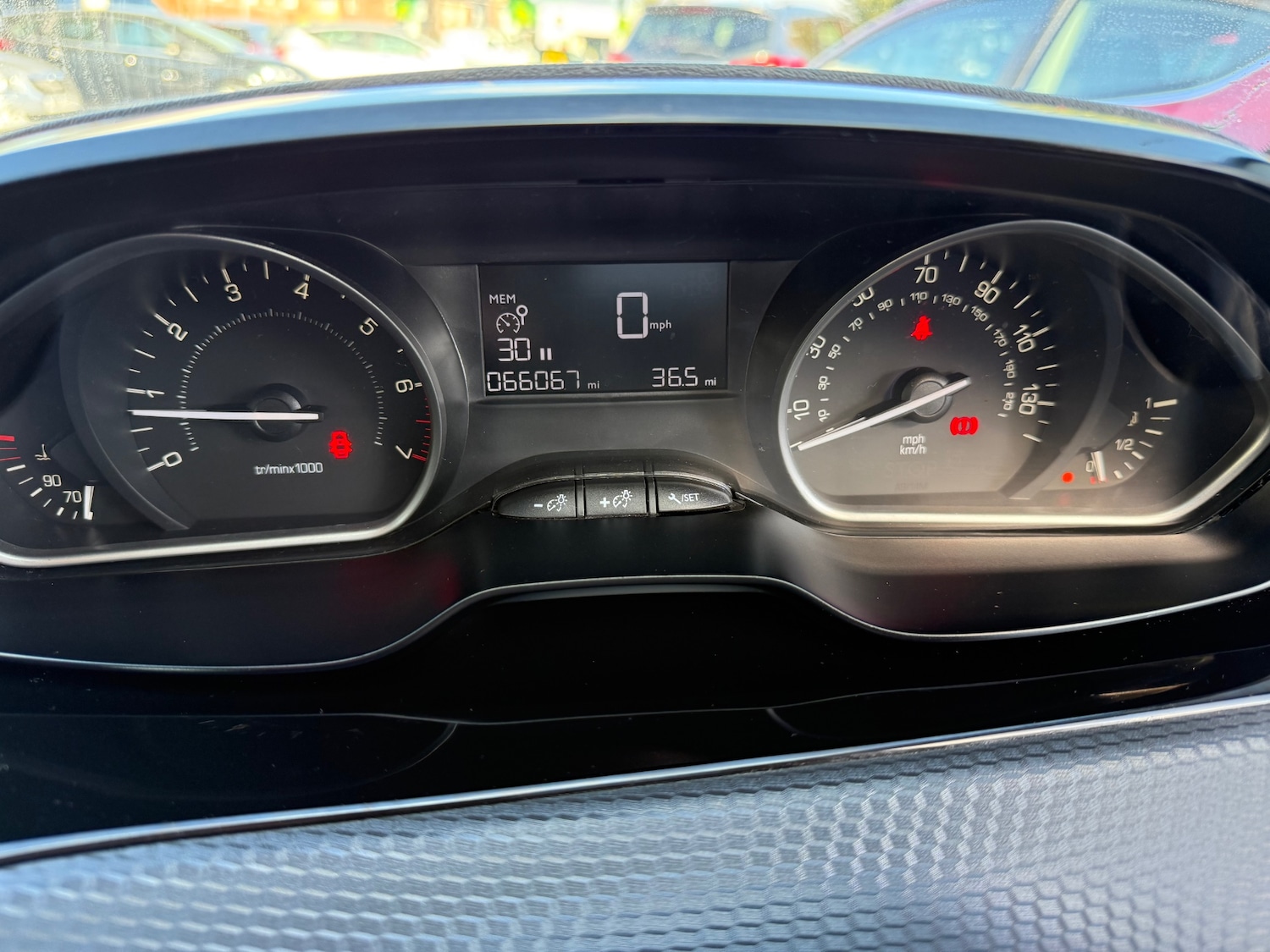 Used Peugeot 208 2017 for sale - 76252292: Photo 11