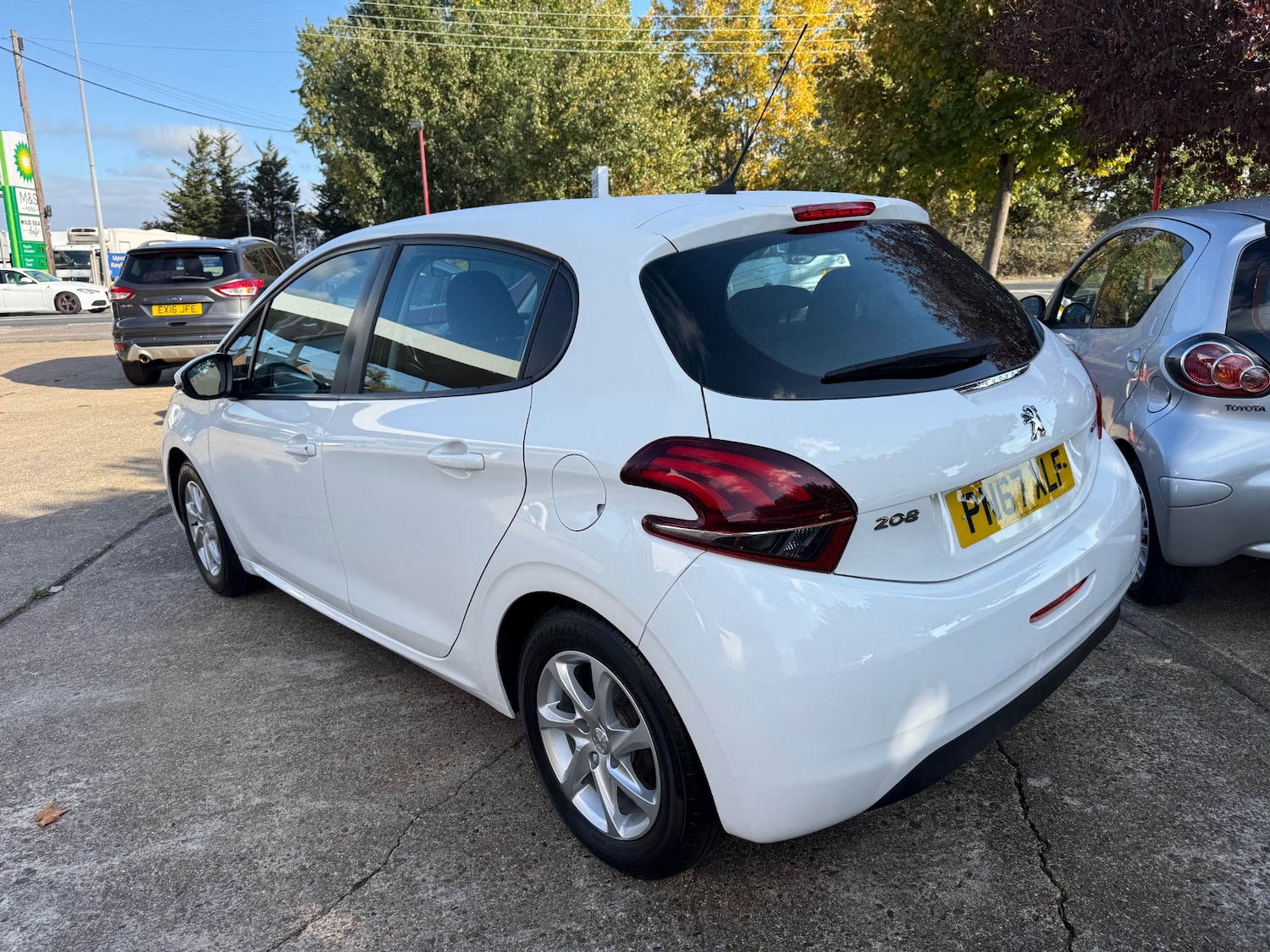 Used Peugeot 208 2017 for sale - 76252292: Photo 5