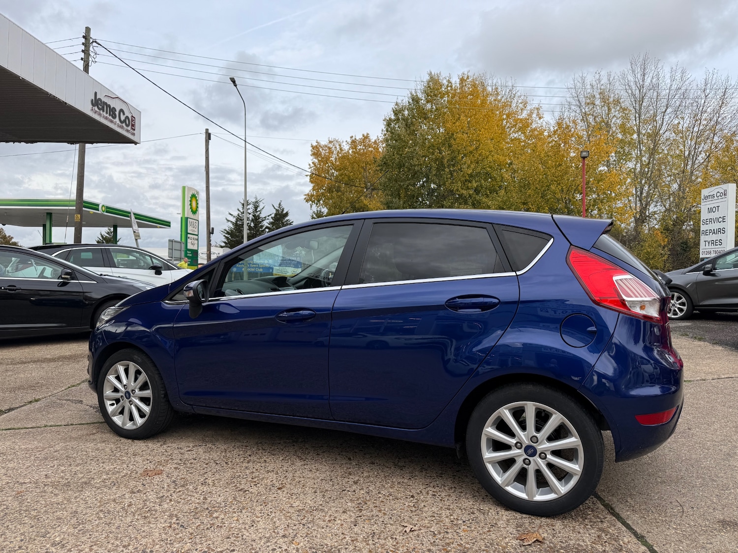 Used Ford Fiesta 2017 for sale - 76383307: Photo 5