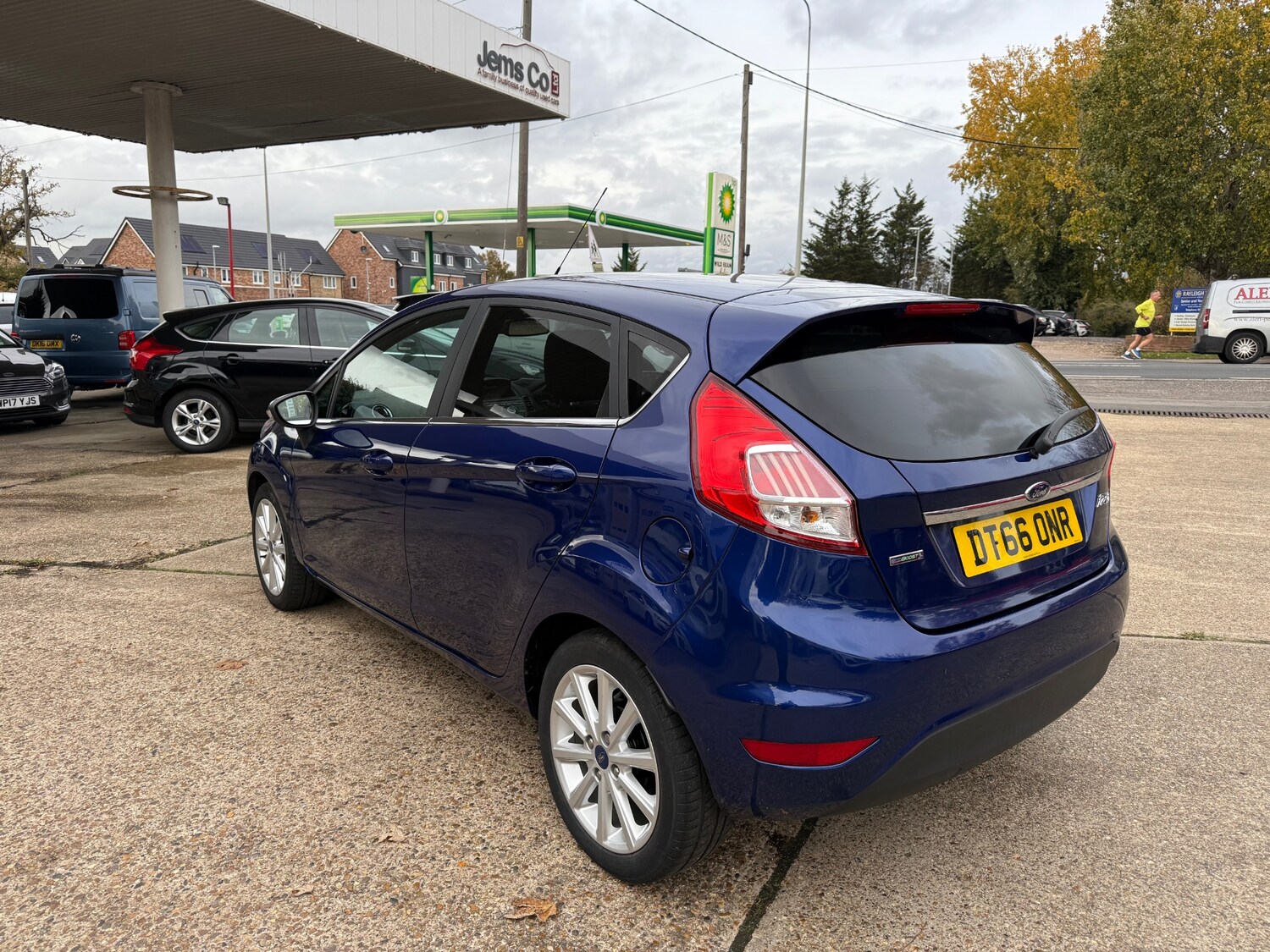 Used Ford Fiesta 2017 for sale - 76383307: Photo 6