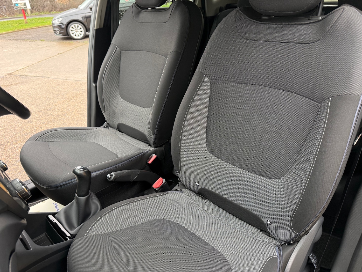 Used Renault Captur 2015 for sale - 77271885: Photo 14