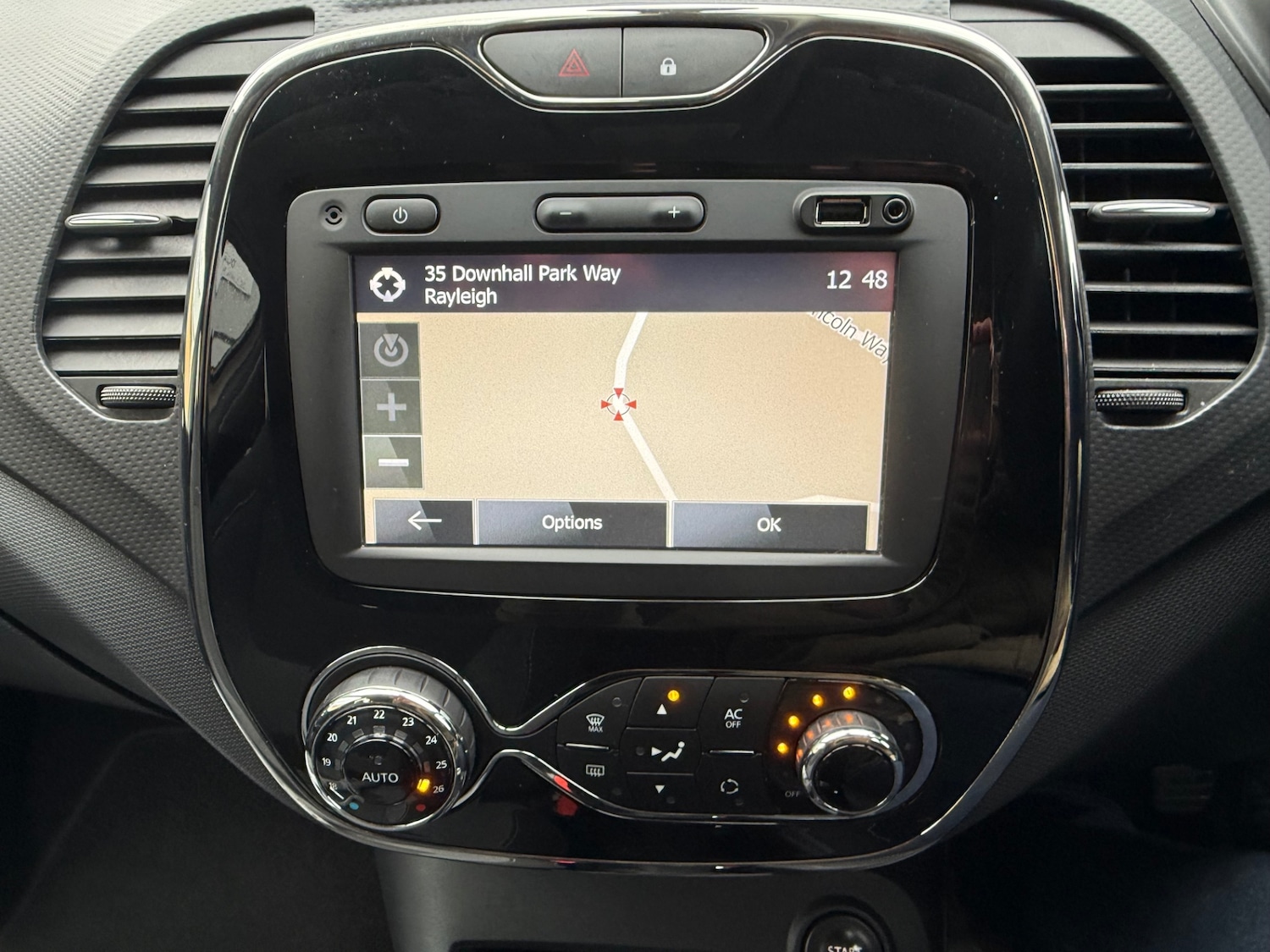 Used Renault Captur 2015 for sale - 77271885: Photo 18