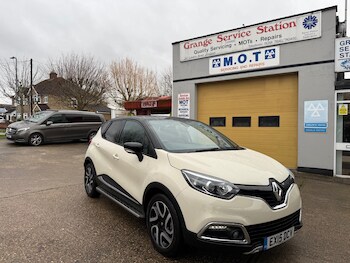 Used Renault Captur 2015 for sale - 77271885: Photo