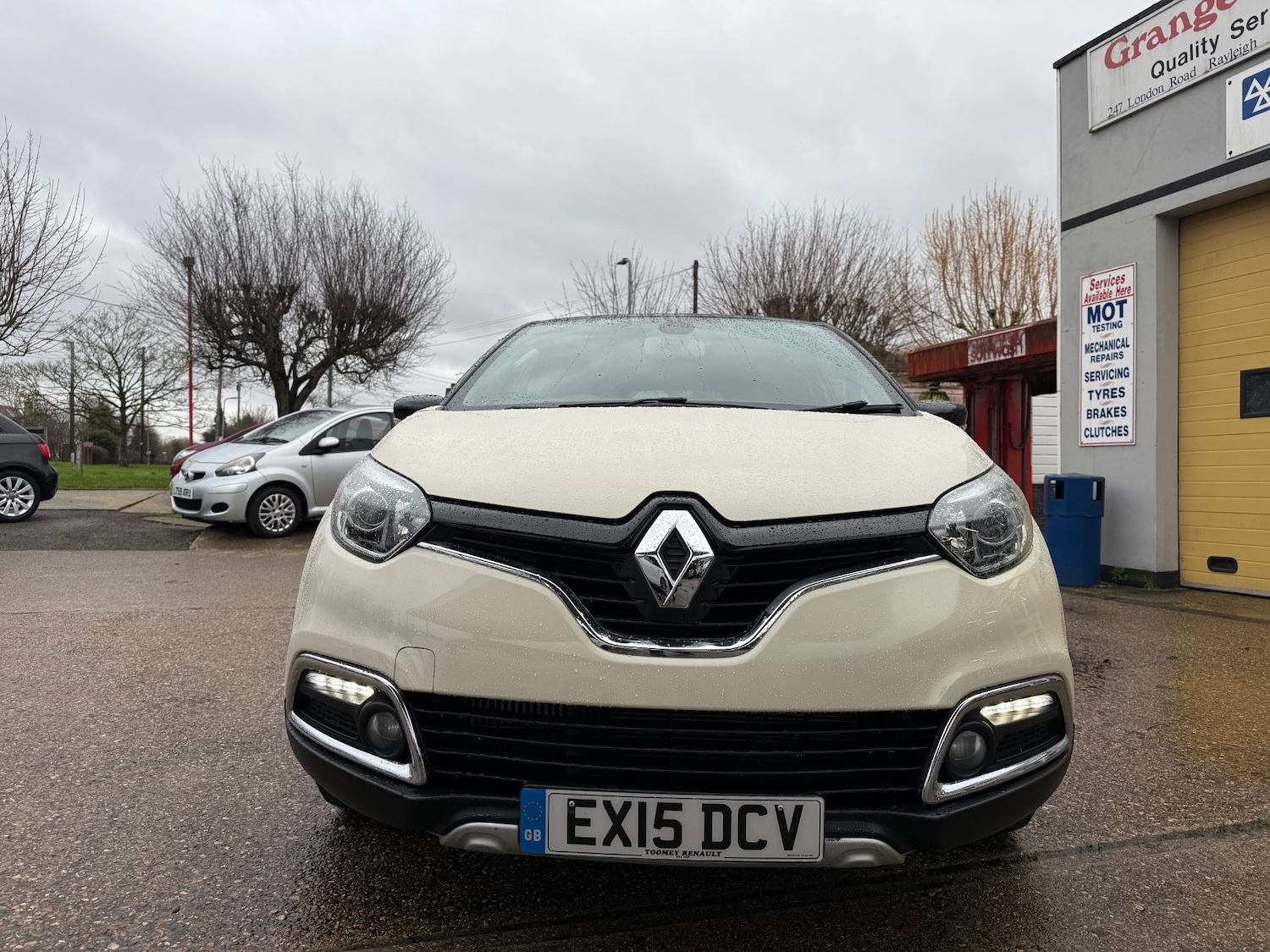 Used Renault Captur 2015 for sale - 77271885: Photo 3