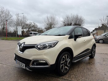 Used Renault Captur 2015 for sale - 77271885: Photo