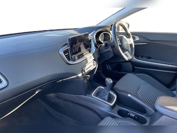 Used Kia Ceed 2025 for sale - 76630265: Photo