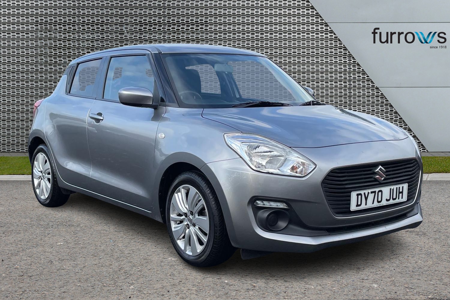 Used Suzuki Swift 2020 for sale - 76873779: Photo 1