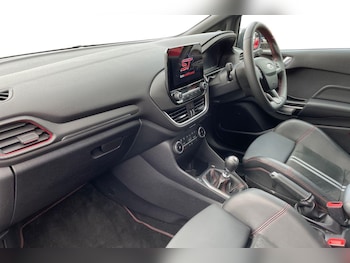 Used Ford Fiesta 2022 for sale - 76130622: Photo 2