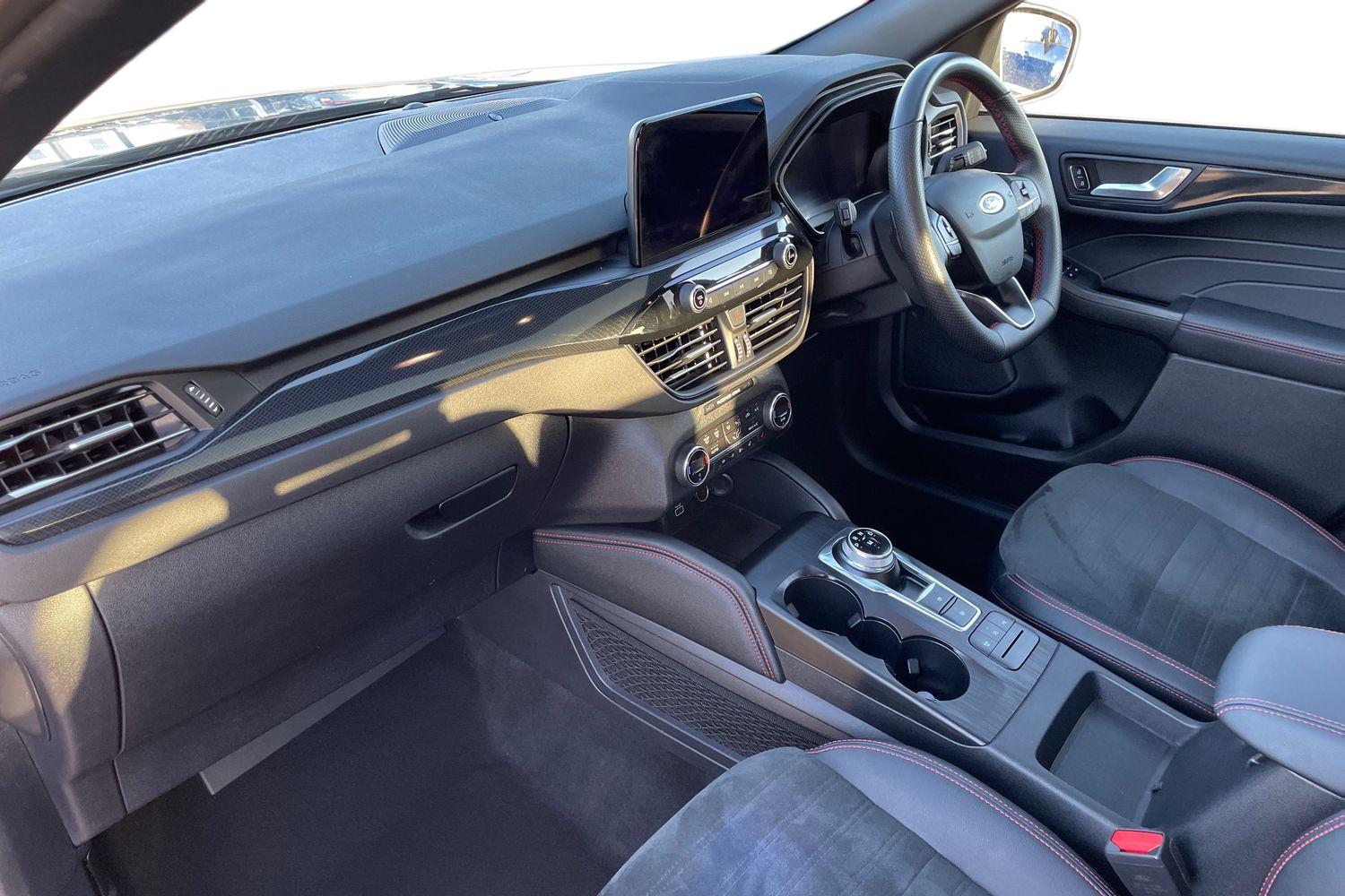 Used Ford Kuga 2022 for sale - 76873940: Photo 2