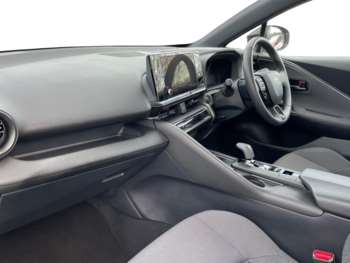 Used Toyota C-HR 2024 for sale - 74250123: Photo